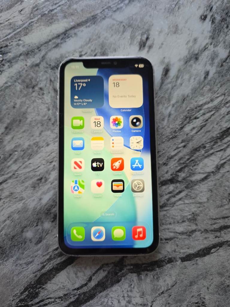 IPhone 11 128gb unlock any sim 