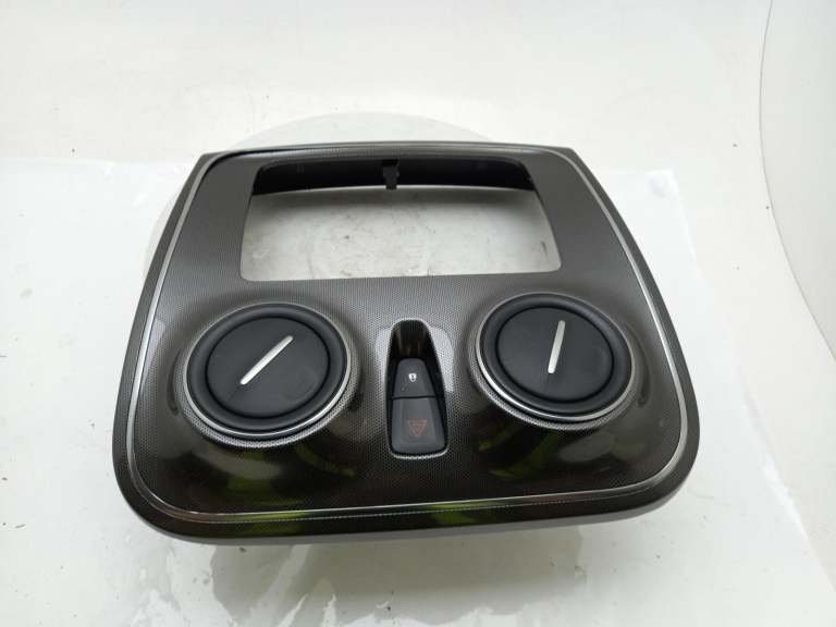 Dacia Sandero Stepway Interior Dashboard Air Vent 2013-2021