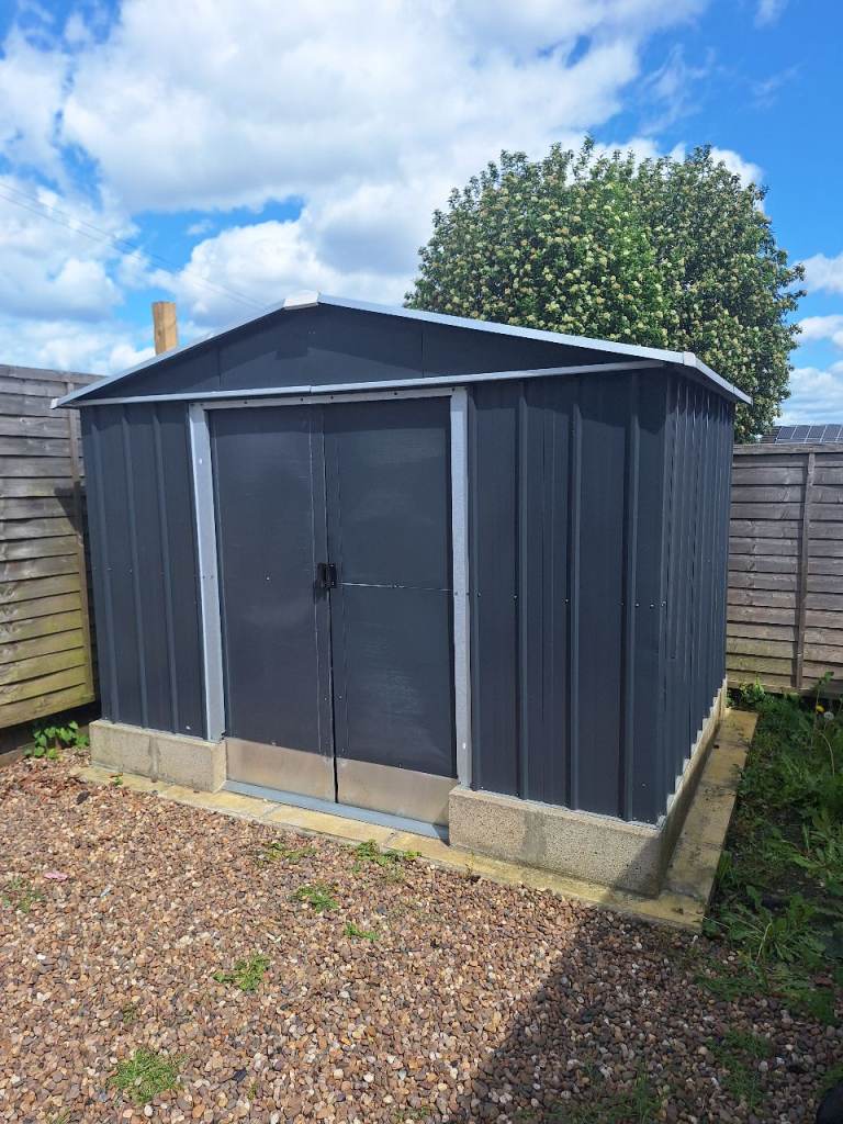 Metal Shed 9 x 7