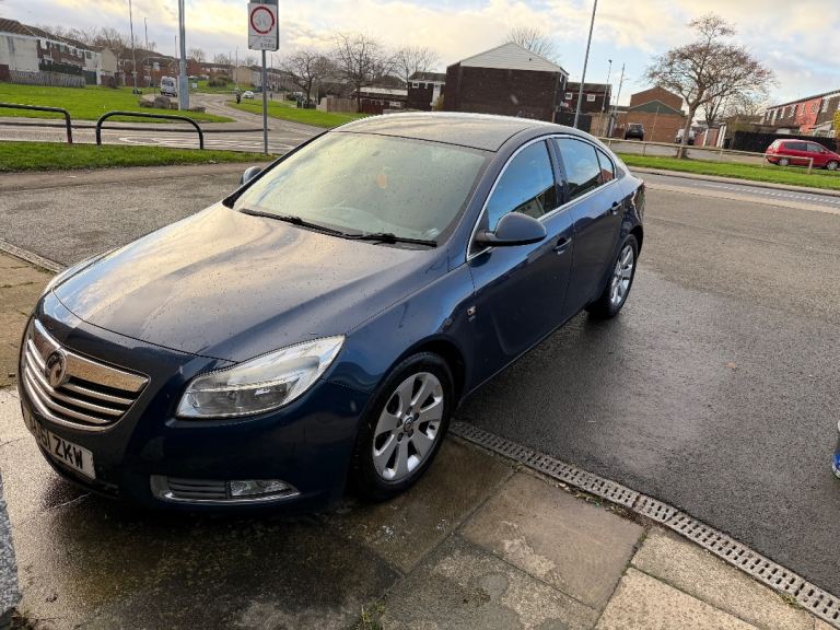 image for Vauxhall, INSIGNIA, Hatchback, 2011, Manual, 1956 (cc), 5 doors