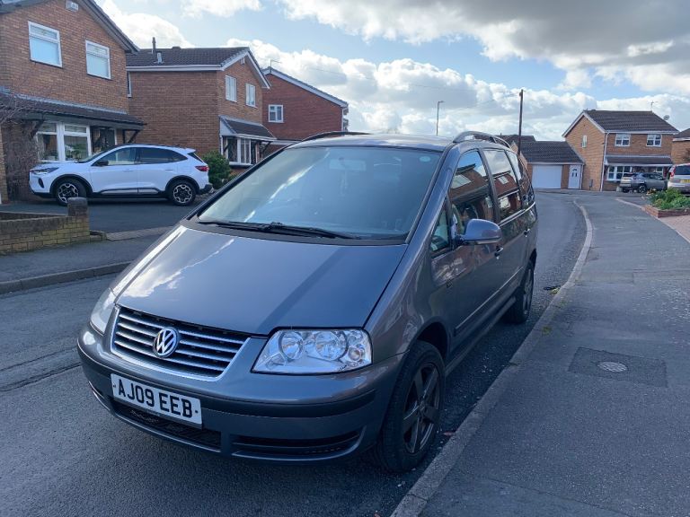 VW Sharan Automatic Great drive good condition  long MOT 