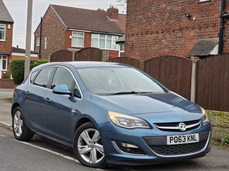 Vauxhall, ASTRA, Hatchback, 2013, Semi-Auto, 1956 (cc), 5 doors