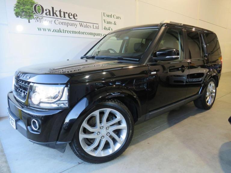 LAND ROVER DISCOVERY 4 3.0 SD V6 Landmark Auto 4WD Euro 6 (s/s) 5dr Black Auto D