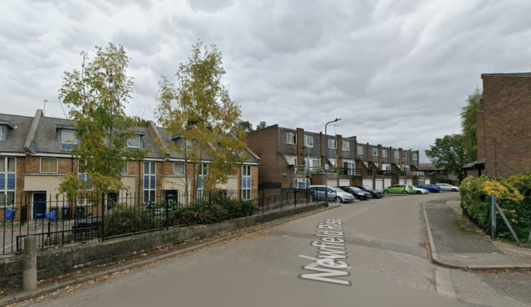 BENEFITS ACCEPTED - Studio Flat Available in Cricklewood Brent NW2