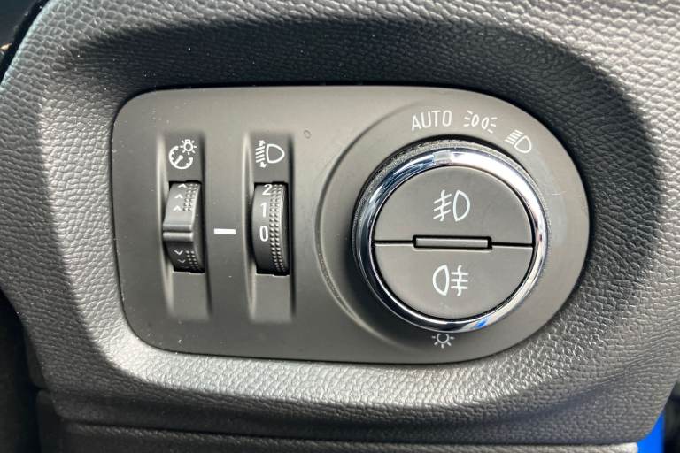 2022 Vauxhall Corsa 1.2 Turbo SRi Edition 5dr Auto Hatchback PETROL Automatic