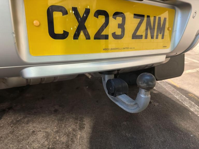 2023 Land Rover Defender 3.0 D250 Hard Top Auto PANEL VAN DIESEL Automatic