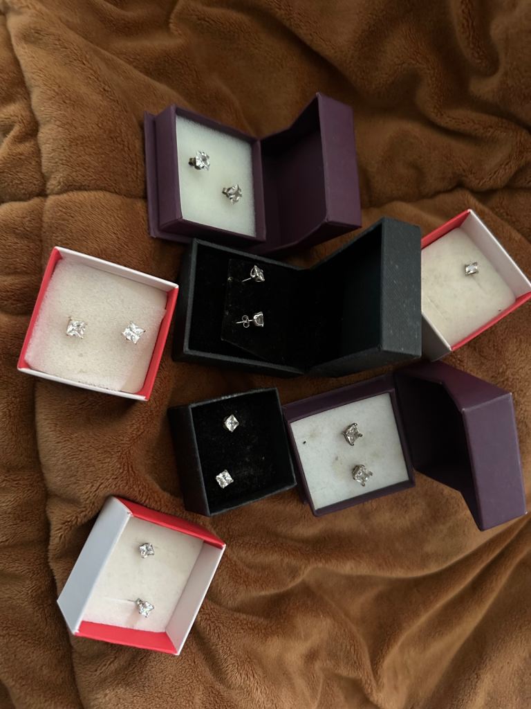 ✨ Sparkling Crystal/CZ Stud Earrings – Multiple Styles Available ✨