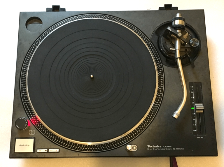 Technics SL 1210 MK2 DJ Turntable