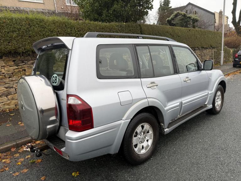 2004 Mitsubishi Shogun 3.2 DI-D Elegance 5dr Auto ESTATE Diesel Automatic