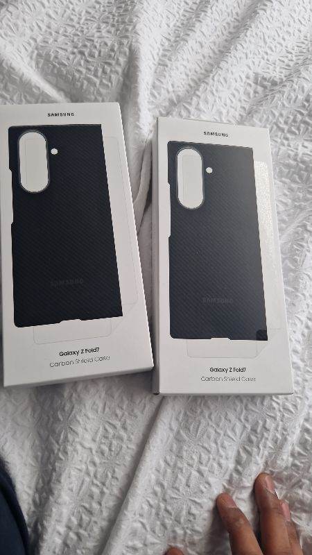 GENUINE SAMSUNG FOLD 7 CARBON  FIBRE CASE SEALED
