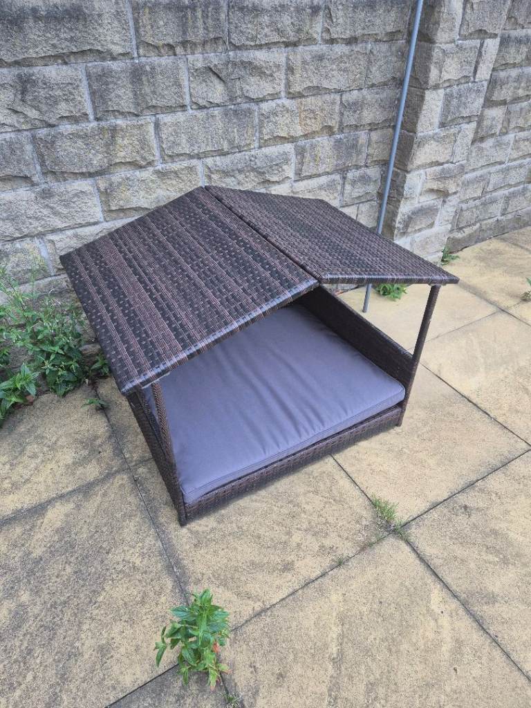 Dog house for garden FREE