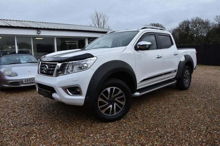 2018 Nissan Navara 2.3 dCi Tekna Auto 4WD Euro 6 4dr Pickup Diesel Automatic