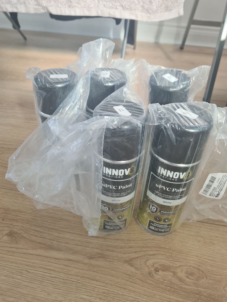 Innov8 white upvc spray cans