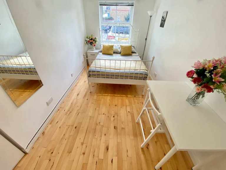 SPACIOUS DOUBLE ROOM IN BETHNAL GREEN - ALL BILLS INCLUDED 🔑