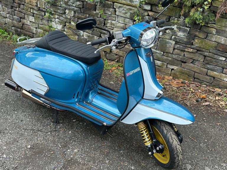 2024 Royal Alloy GP GP300i SE LC BESPOKE CUSTOM PAINT  Scooter Petrol Manual