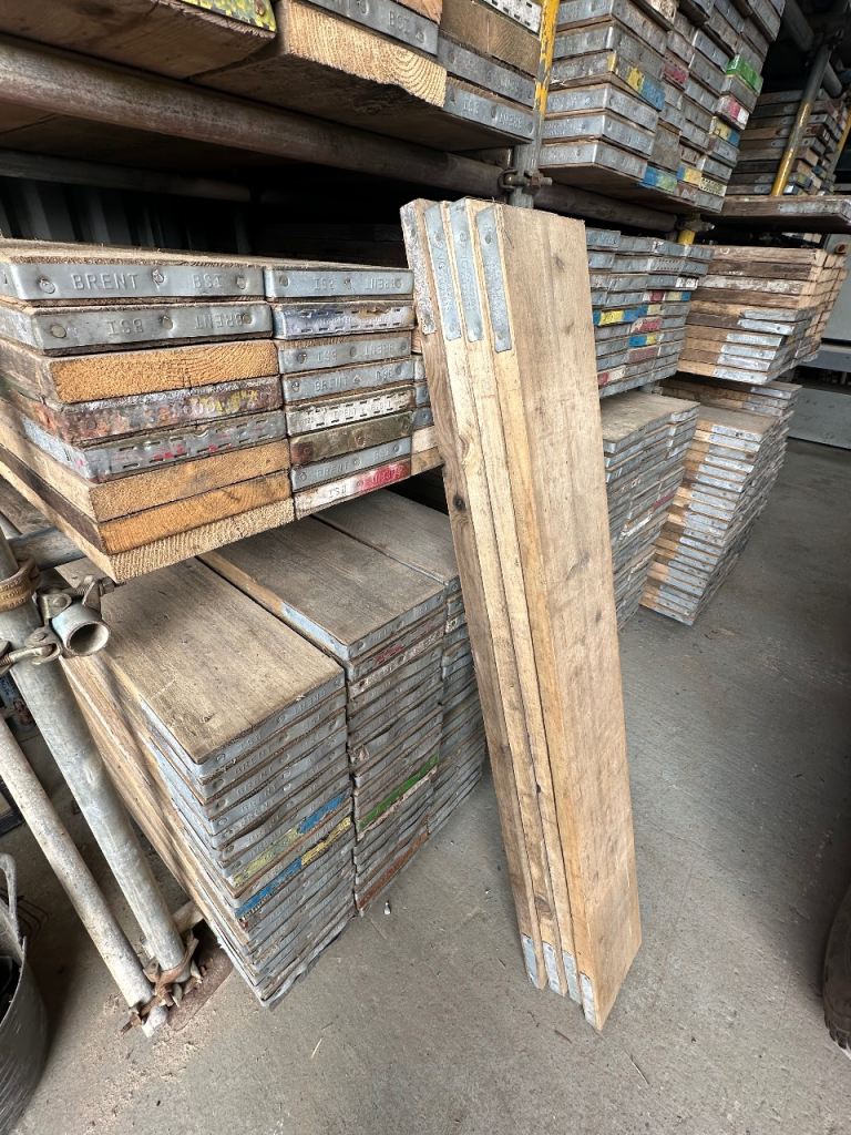 5FT Scaffolding Boards – Solid Timber Ready to Go - Nottingham - Delivery