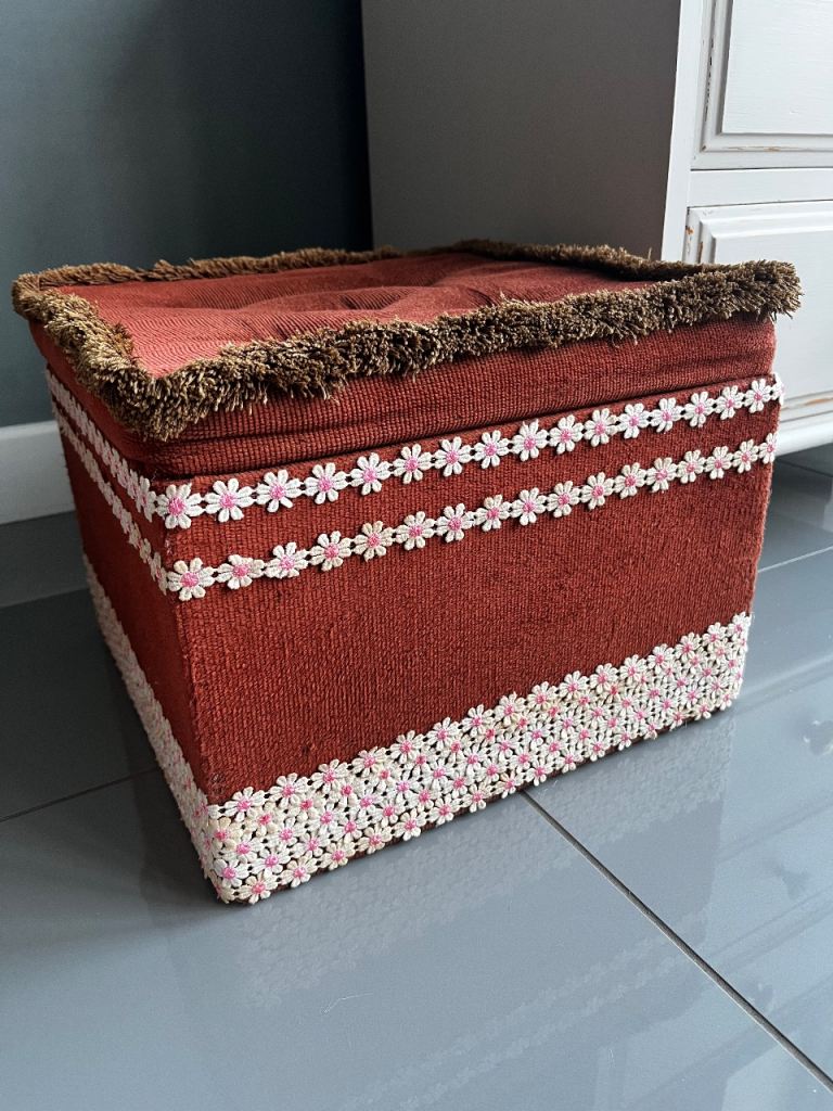 Reduced Pink Vintage Daisy ottoman stool with storage