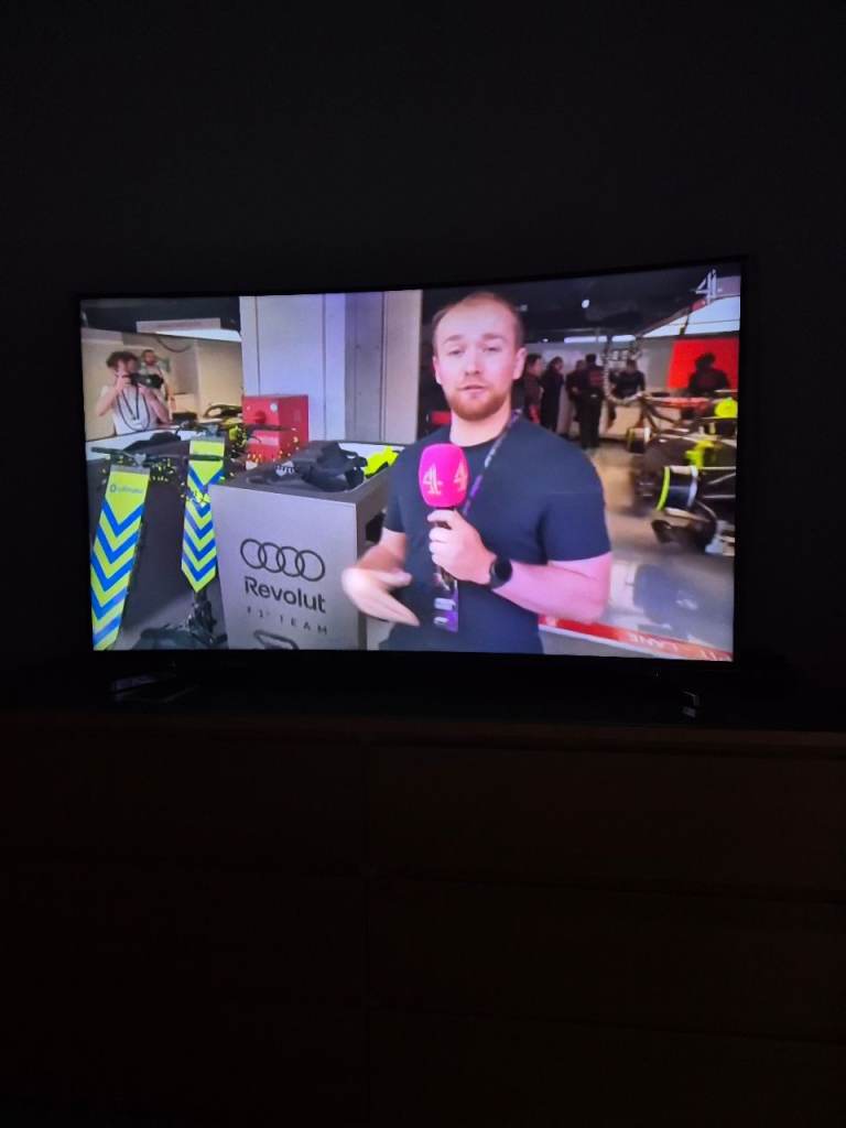 Samsung 55" Curved Smart TV 