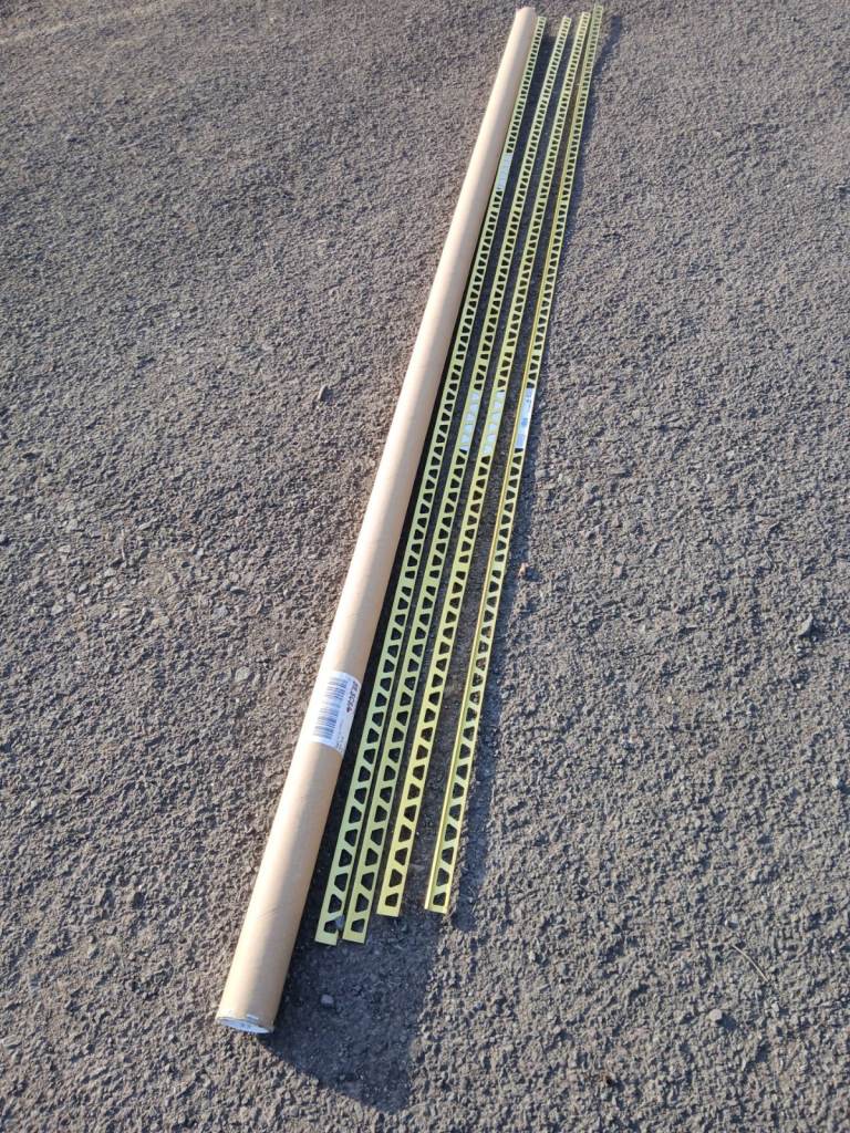 New: 4 Tile Trims for 6mm tiles, brass finish, in Tube