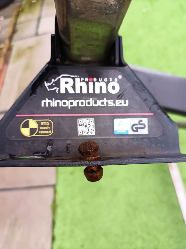 Roof bars, pipe rack and ladders