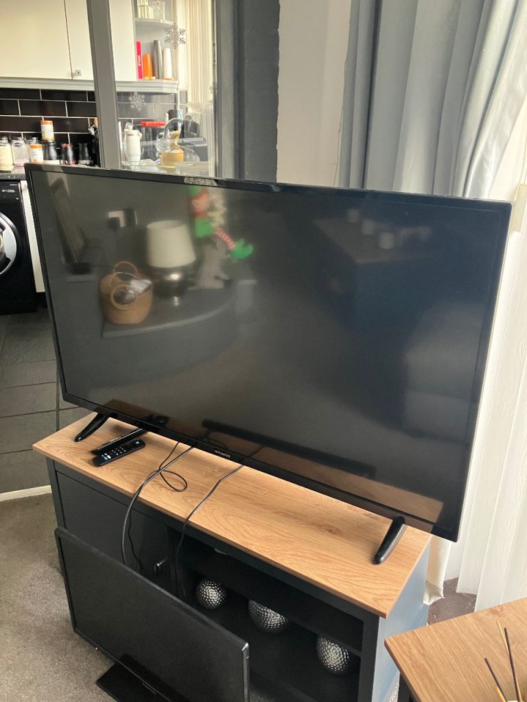 FAULTY 50” Polaroid Tv
