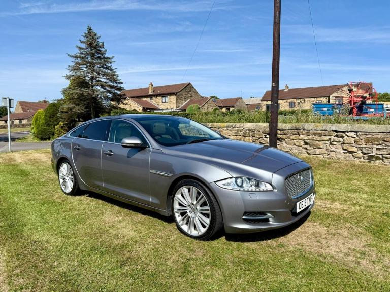 2013 Jaguar XJ 3.0d V6 Portfolio 4dr Auto [8] SALOON Diesel Automatic