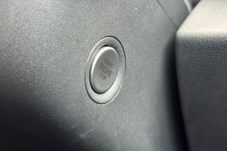  Volkswagen ID4 Pure 52kwh Life Suv 5dr Electric Auto 148 Ps Electric