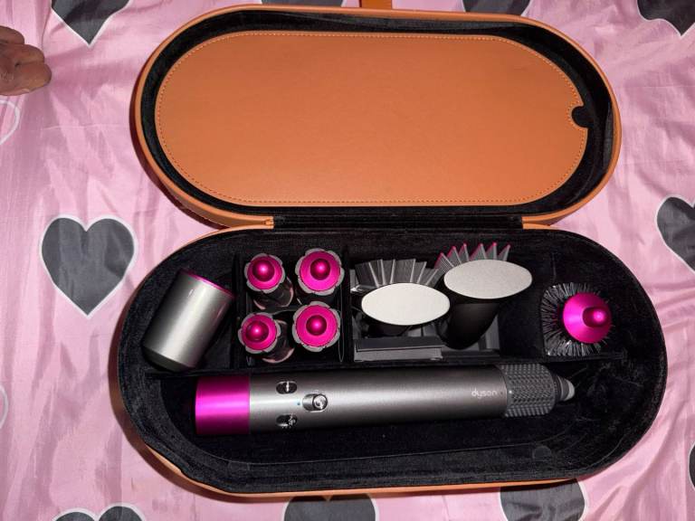 Dyson Airwrap Complete – BRAND NEW • Unused • Full Set • Quick Sale