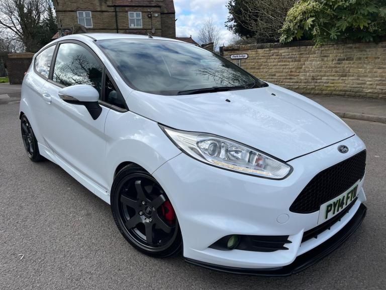 2014 Ford Fiesta 1.6 EcoBoost ST-3 3dr HATCHBACK PETROL Manual