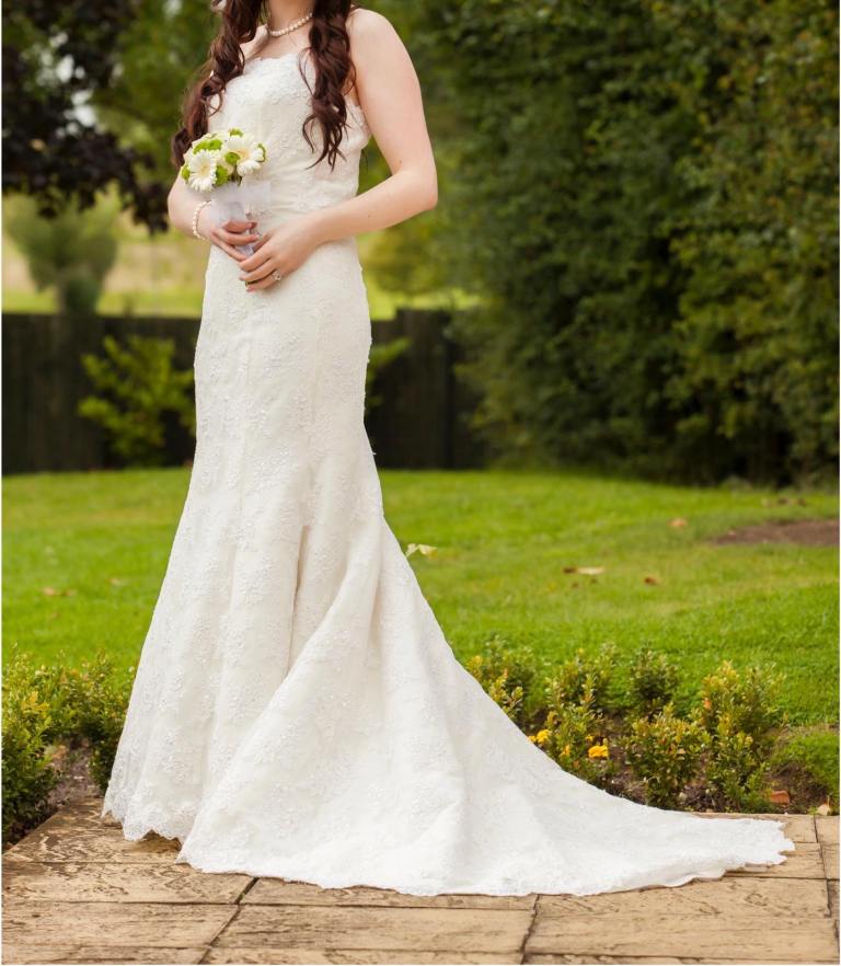 Wedding dress. ( Happy )
