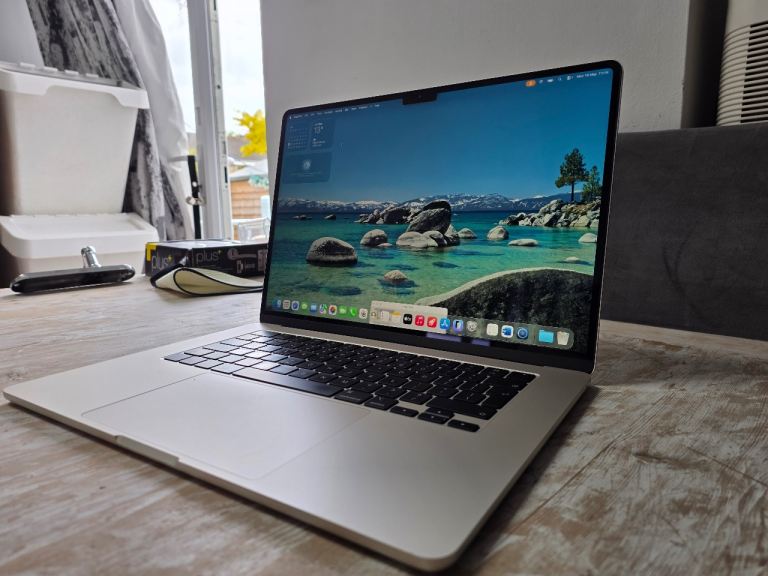 Apple MacBook Air 15" M2 16gb Ram