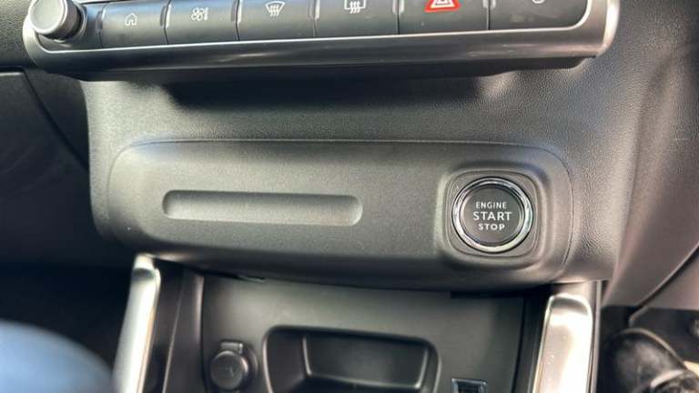 2022 Citroen C3 Aircross 1.2 PureTech Shine SUV 5dr Petrol Manual Euro 6 (s/s) (110 ps) Manual Es...