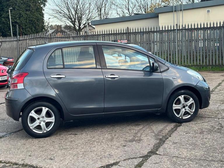 TOYOTA YARIS 1.33 Dual VVT-i TR Euro 4 (s/s) 5dr 2010
