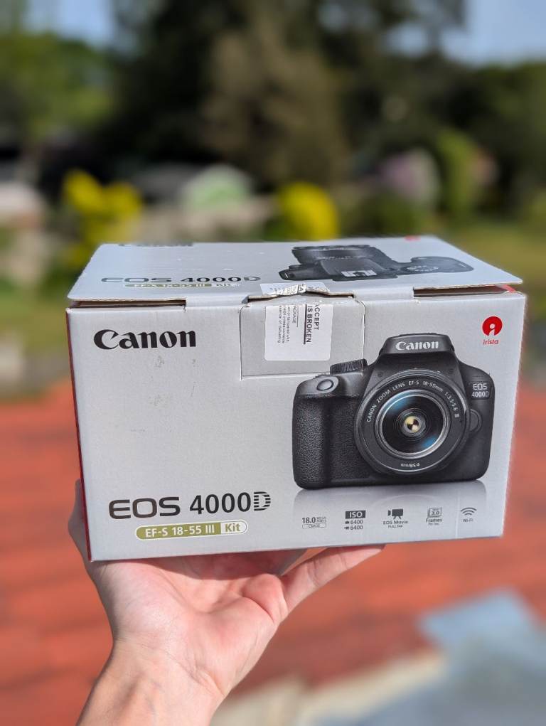 Canon EOS 4000D EF-S 18-55 III Kit 