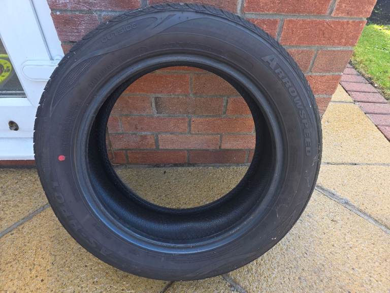 Arrowspeed 205/55/R16 tyre with ~6mm tread
