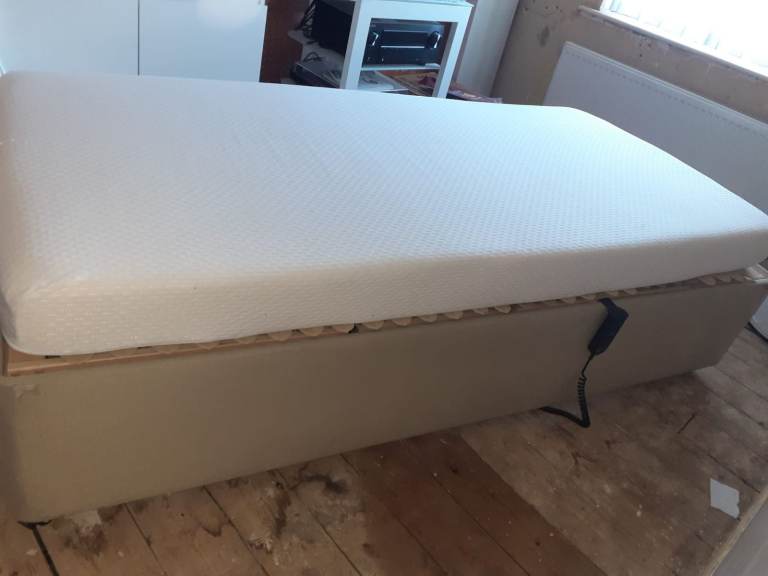 3ft adjustable divan bed & foam mattress