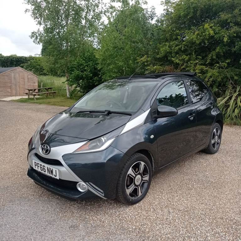 Toyota, AYGO, Hatchback, 2016, Manual, 998 (cc), 5 doors