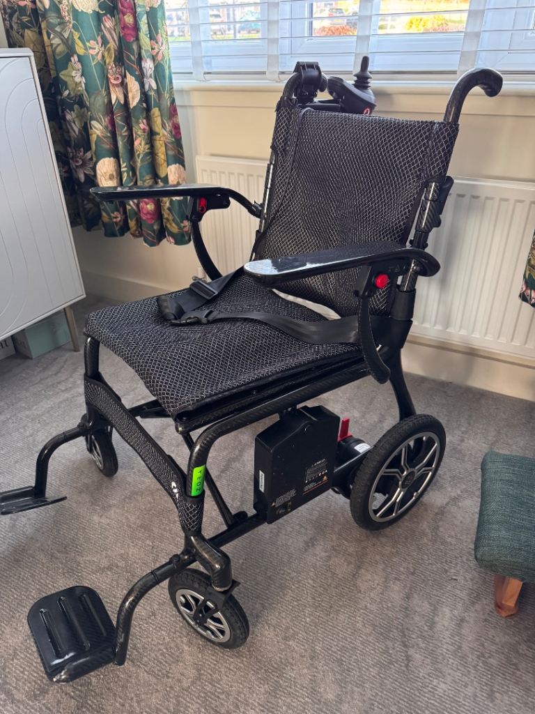 Care iConnect Zora electric wheelchair