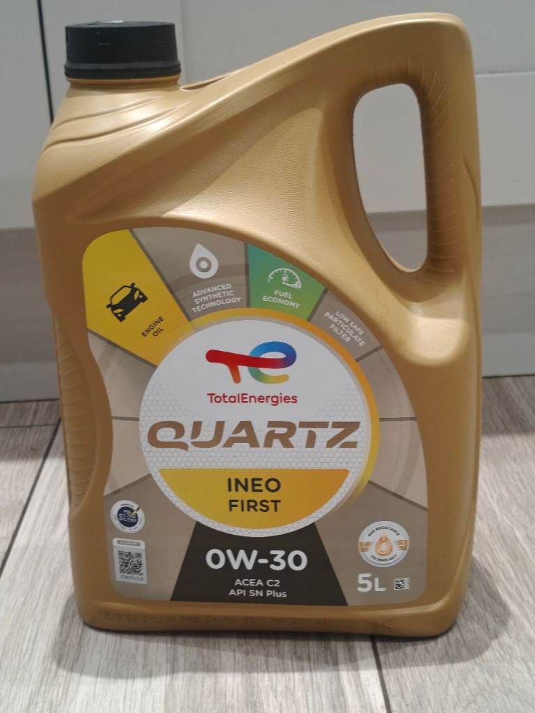 0W30 C2 Tolal Quartz Ineo First engine Oil 5L