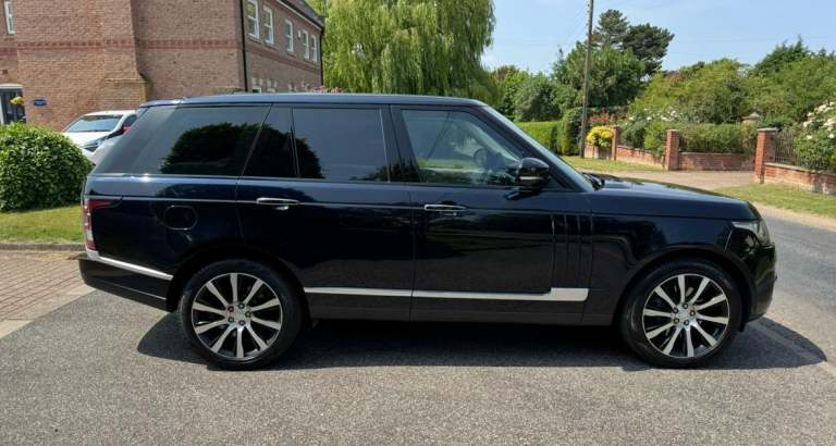 2014(64) LAND ROVER RANGE ROVER 4.4 SDV8 AUTOBIOGRAPHY LIMO GENUINE 69K FSH WOW!