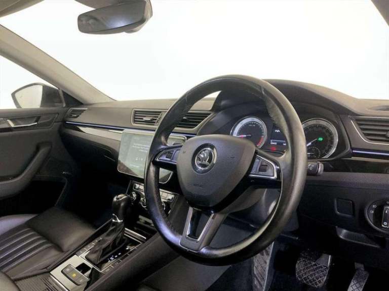 2017 Skoda Superb 2.0 TDI Laurin &amp; Klement DSG Euro 6 (s/s) 5dr Automatic Hatchback Diesel Au...