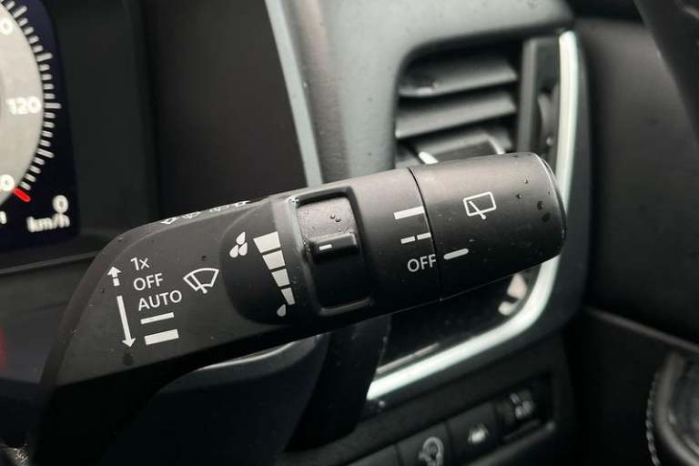 2023 Nissan Qashqai 1.3 DiG-T MH 158 N-Connecta 5dr Xtronic Semi-Auto Hatchback Petrol Manual