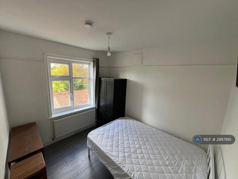 1 bedroom in Birchfields Road, Manchester, M14 (#2867861)