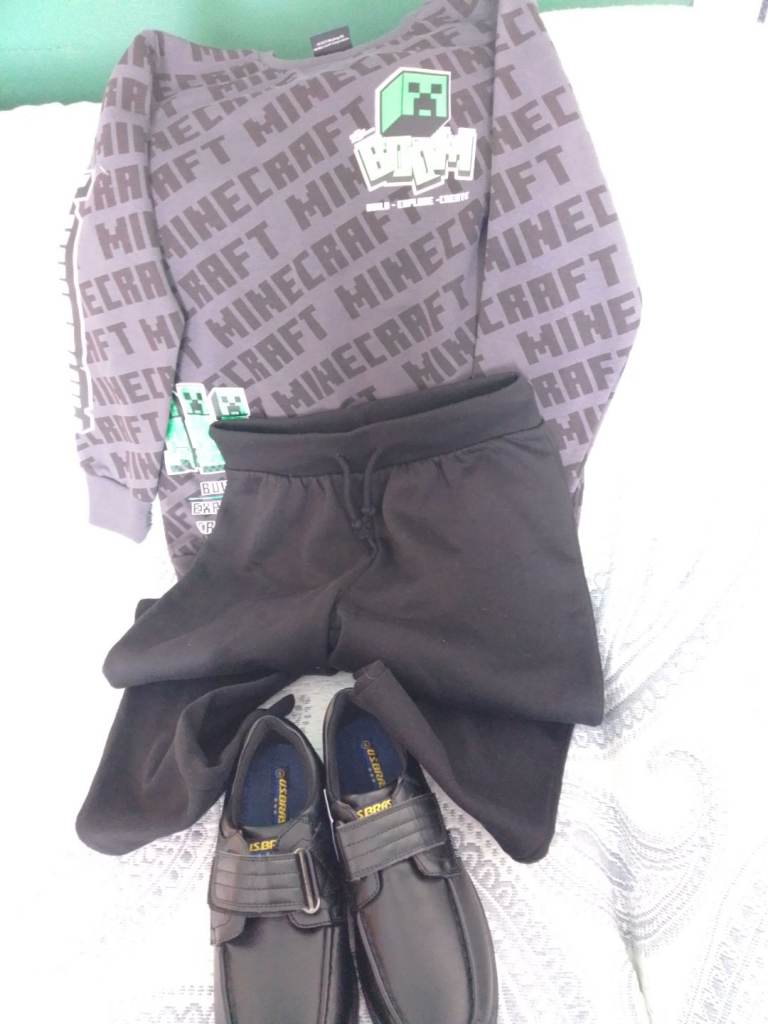 Brand new full outfit 