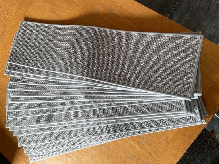 16 x self adhesive stair treads dog friendly 