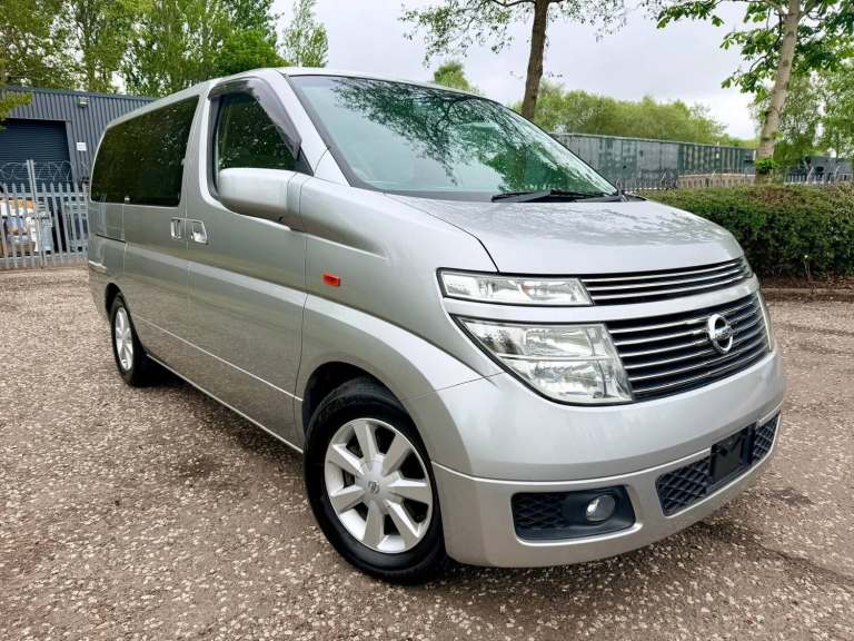 2003 Nissan Elgrand FRESH IMPORT WITH DISABLE SEAT 4WD AUTO 8 SEATS MPV 4/B GRADE CURTAINS MPV Pe...