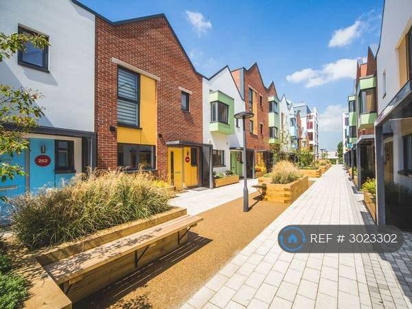 4 bedroom house in Paintworks, Arnos Vale, Bristol, BS4 (4 bed) (#3023302)