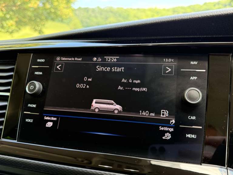 VW Transporter T32 Kombi 204 DSG Highline, Huge Spec, Genuine Leighton Van Model