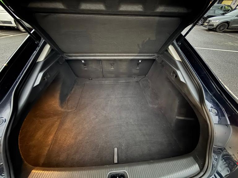 2017 Vauxhall Insignia 1.6 Turbo D ecoTec [136] SRi Nav 5dr HATCHBACK Diesel Manual