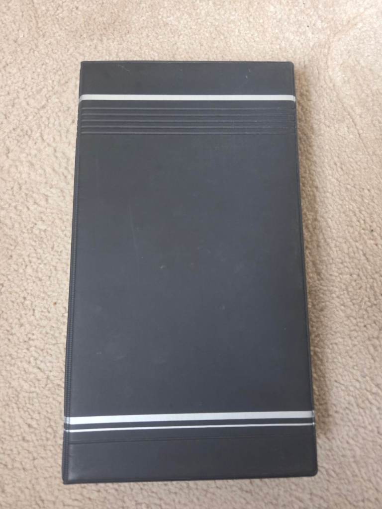 DURABLE 2388 Business Card Holder – Good Condition